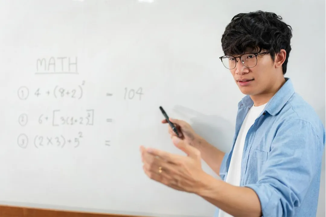 Secondary maths tutor Hougang